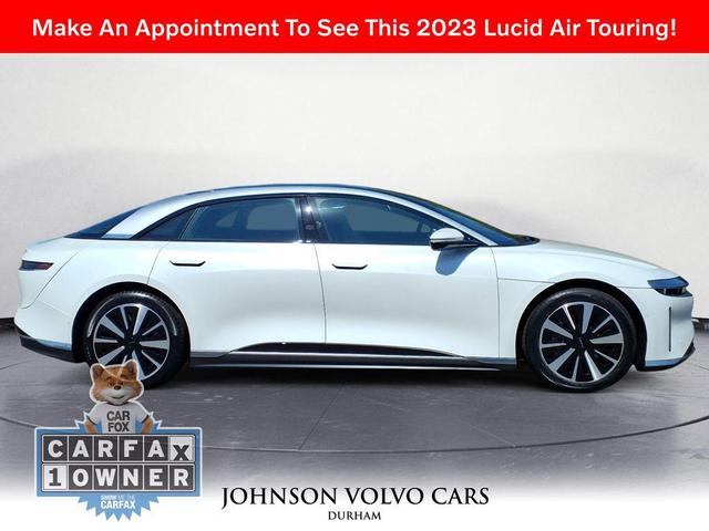 Photo of 2023 Stellar White Metallic Lucid Air