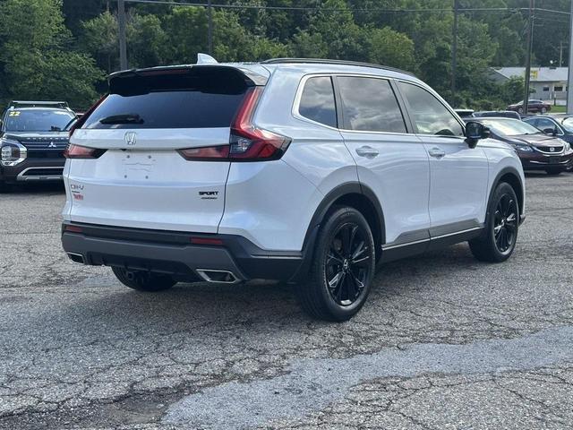 Photo of 2025 Platinum White Pearl Honda CR-V Hybrid