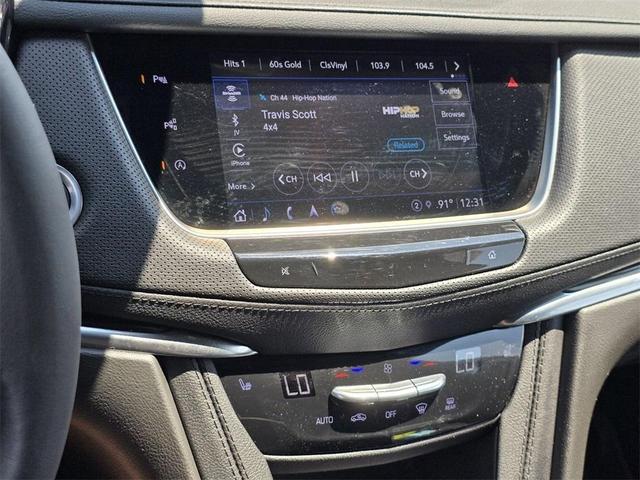 Photo of 2023 Silver Metallic Cadillac XT5