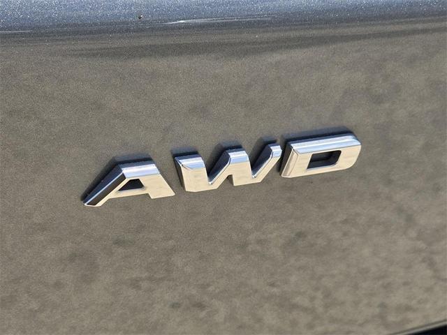 Photo of 2023 Silver Metallic Cadillac XT5