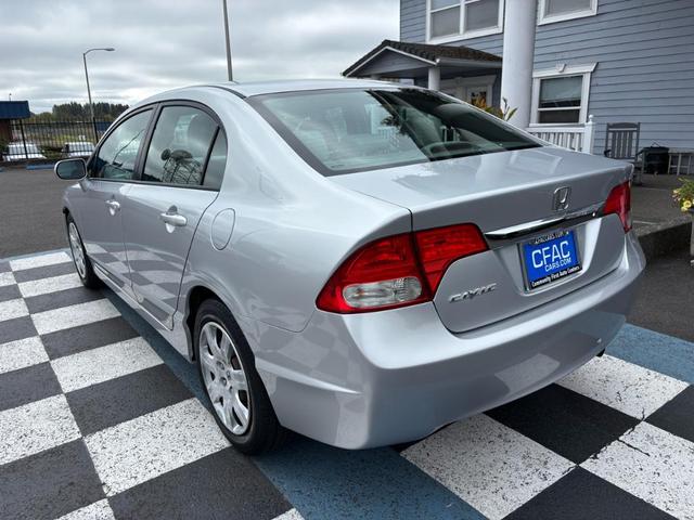 Photo of 2010 Silver Honda Civic