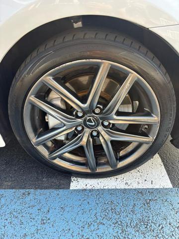 Photo of 2016 White Lexus IS 350