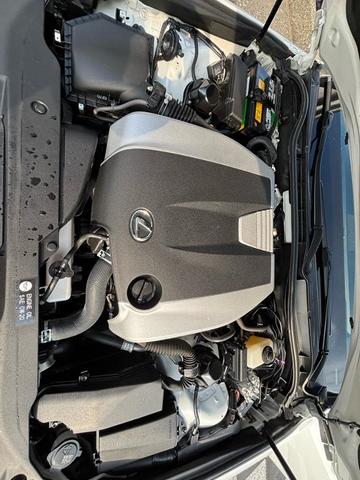 Photo of 2016 White Lexus IS 350