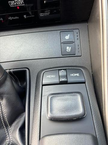 Photo of 2016 White Lexus IS 350