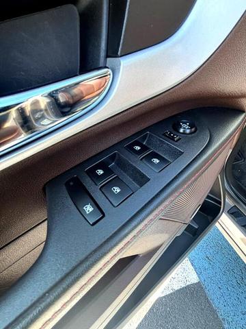 Photo of 2011 Mocha Chevrolet Equinox