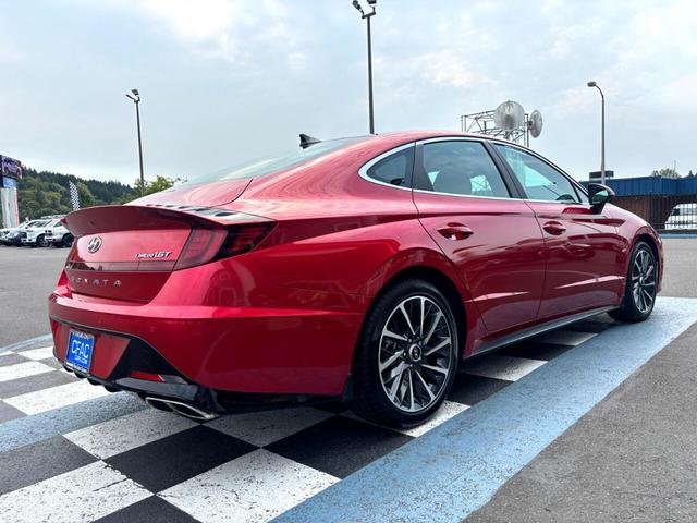 Photo of 2022 Ruby Hyundai SONATA