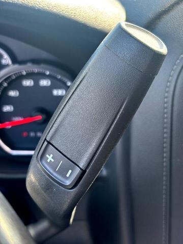Photo of 2021 White Chevrolet Silverado 1500