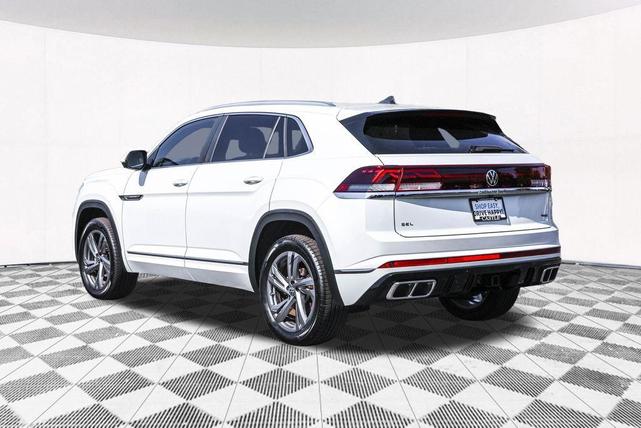 Photo of 2024 Opal White Pearl Effect Volkswagen Atlas Cross Sport