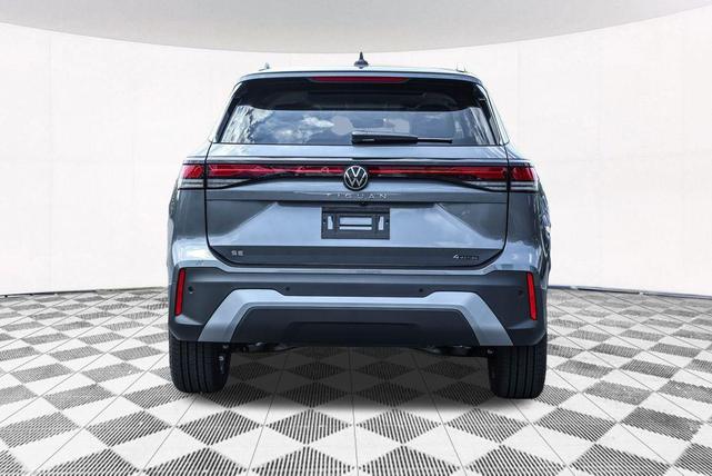 Photo of 2025 Platinum Gray Metallic Volkswagen Tiguan