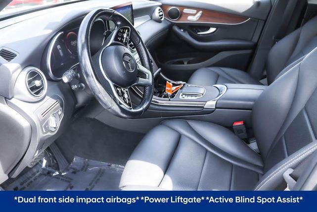 Photo of 2022 Black Mercedes-Benz GLC 300