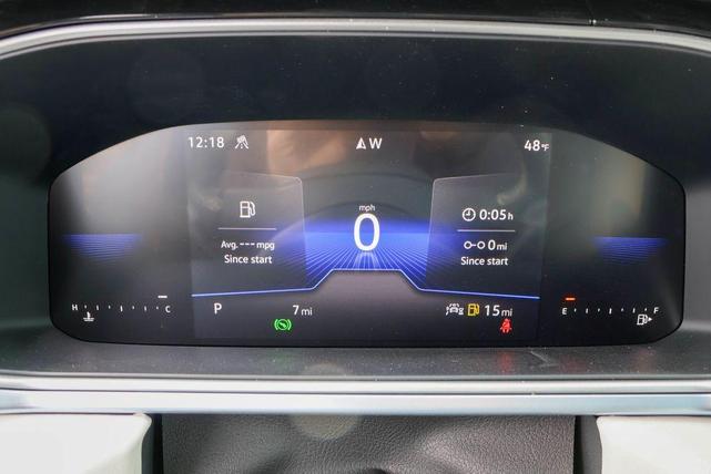 Photo of 2025 Deep Black Pearl Effect Volkswagen Taos