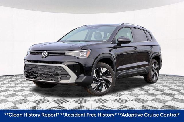 Photo of 2025 Deep Black Pearl Effect Volkswagen Taos