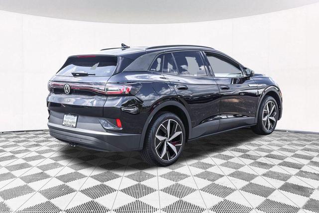 Photo of 2023 Deep Black Pearl Effect Volkswagen ID.4