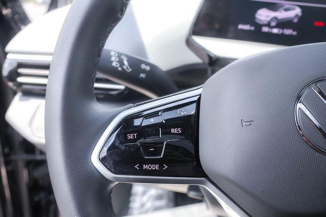 Photo of 2023 Deep Black Pearl Effect Volkswagen ID.4