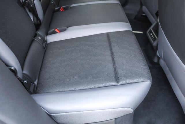 Photo of 2023 Deep Black Pearl Effect Volkswagen ID.4