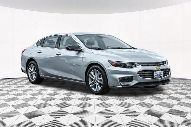 Photo of 2018 Silver Ice Metallic Chevrolet Malibu