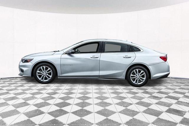 Photo of 2018 Silver Ice Metallic Chevrolet Malibu