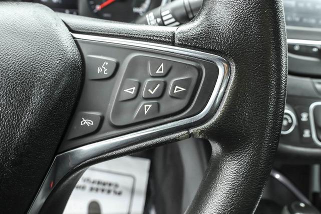 Photo of 2018 Silver Ice Metallic Chevrolet Malibu