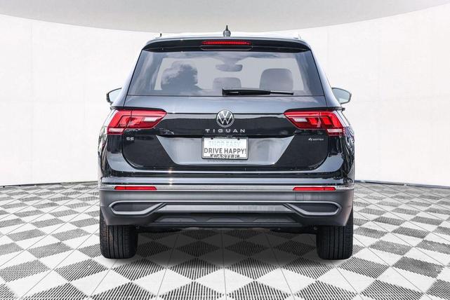 Photo of 2023 Deep Black Pearl Effect Volkswagen Tiguan