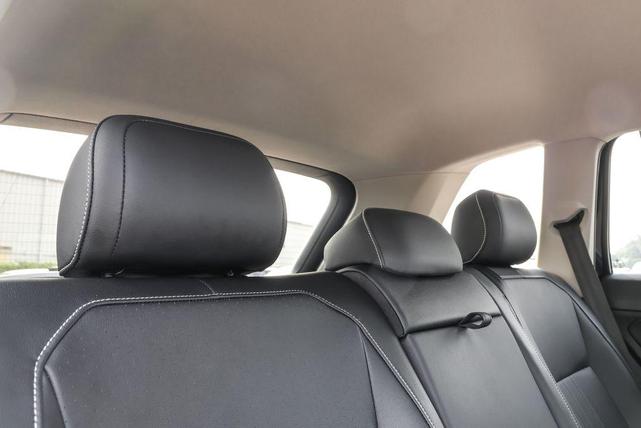 Photo of 2023 Deep Black Pearl Effect Volkswagen Tiguan