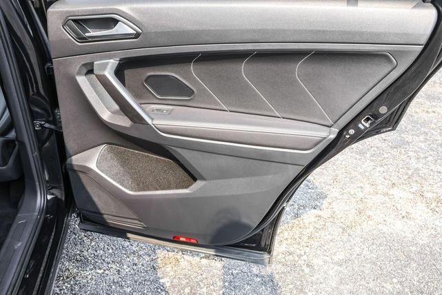Photo of 2023 Deep Black Pearl Effect Volkswagen Tiguan