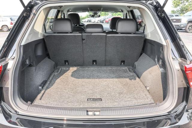 Photo of 2023 Deep Black Pearl Effect Volkswagen Tiguan