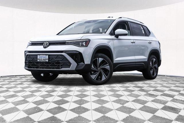Photo of 2025 Pure White Volkswagen Taos