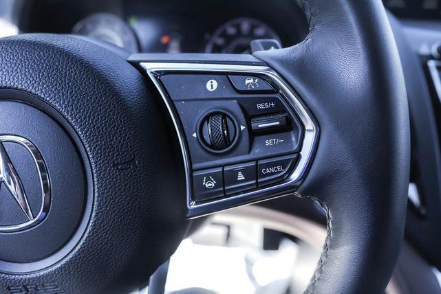 Photo of 2024 Platinum White Pearl Acura RDX