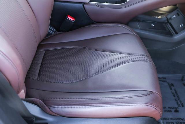 Photo of 2024 Platinum White Pearl Acura RDX
