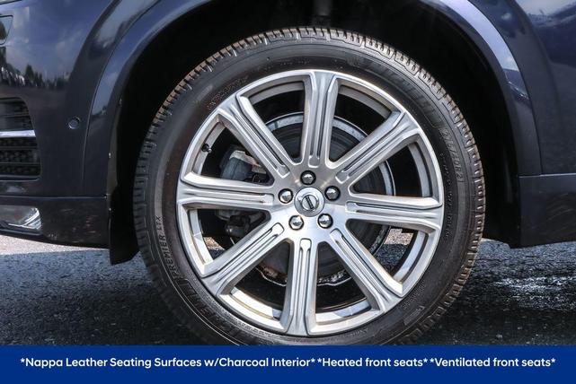 Photo of 2017 Bursting Blue Metallic Volvo XC90