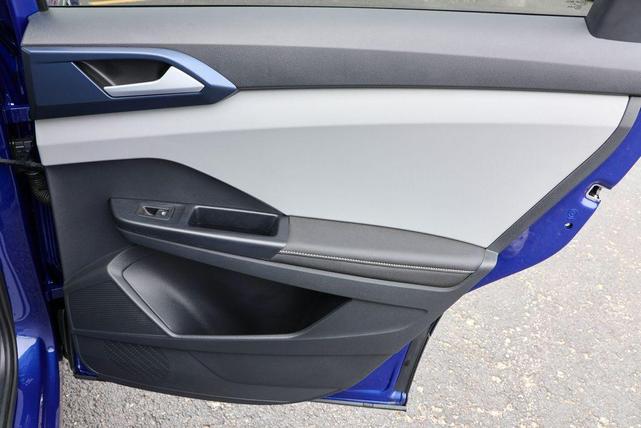 Photo of 2024 Blue Dusk Volkswagen Taos
