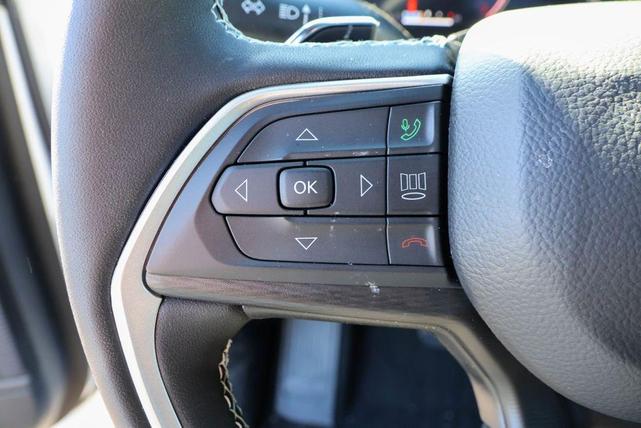 Photo of 2025 Bright White Clearcoat Jeep Grand Cherokee L