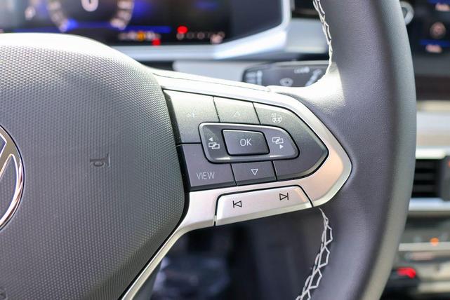 Photo of 2025 Pure White Volkswagen Taos