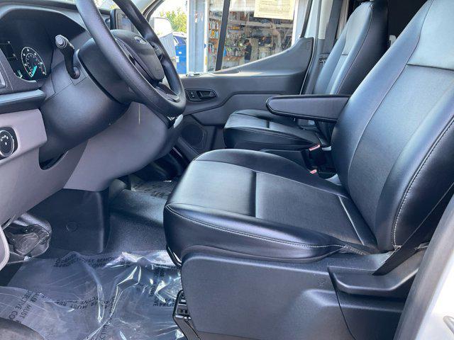 Photo of 2021 Oxford White Ford Transit-250