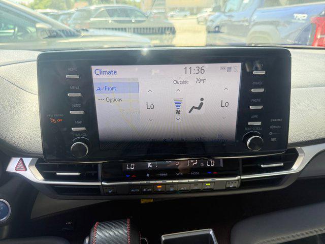 Photo of 2023 Wind Chill Pearl Toyota Sienna