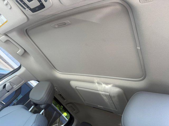Photo of 2023 Wind Chill Pearl Toyota Sienna