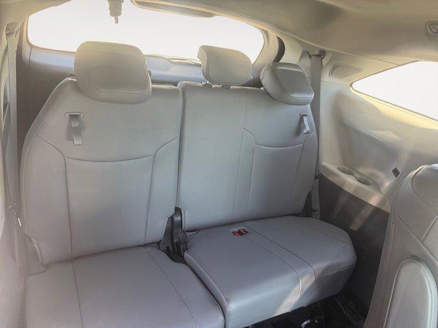 Photo of 2023 Wind Chill Pearl Toyota Sienna