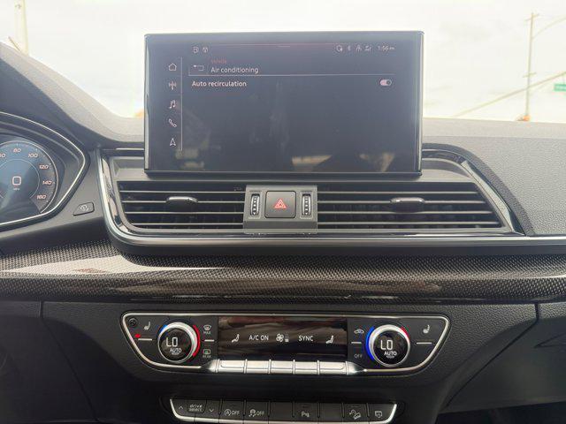 Photo of 2022 Mythos Black Metallic Audi SQ5