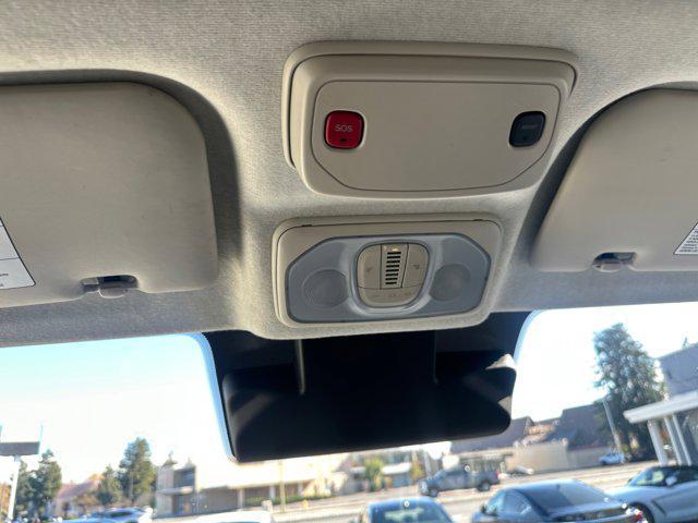 Photo of 2023 Bright White Clearcoat RAM ProMaster 3500