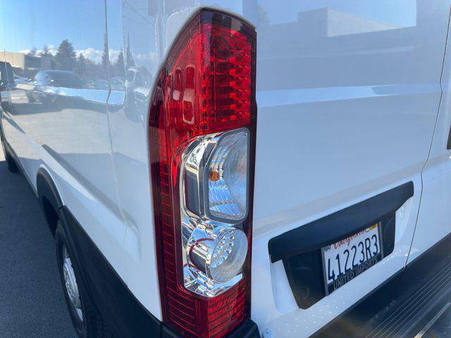 Photo of 2023 Bright White Clearcoat RAM ProMaster 3500
