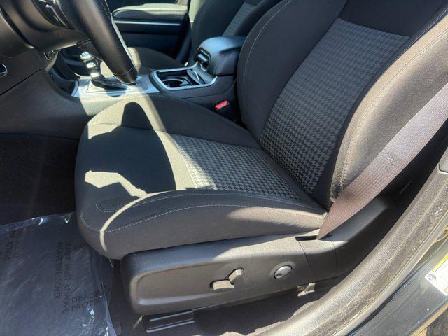 Photo of 2022 Pitch Black Clearcoat Dodge Charger