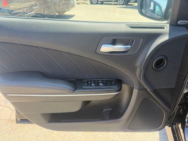 Photo of 2022 Pitch Black Clearcoat Dodge Charger