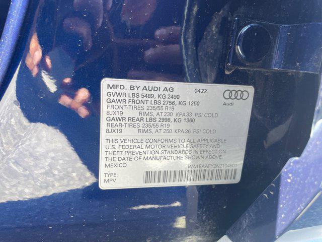 Photo of 2022 Navarra Blue Metallic Audi Q5