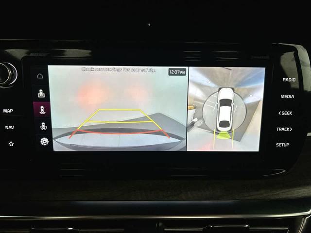 Photo of 2022 Ebony Black Kia K5