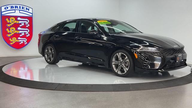 Photo of 2022 Ebony Black Kia K5