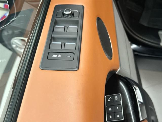 Photo of 2017 BLACK Land Rover Range Rover Sport