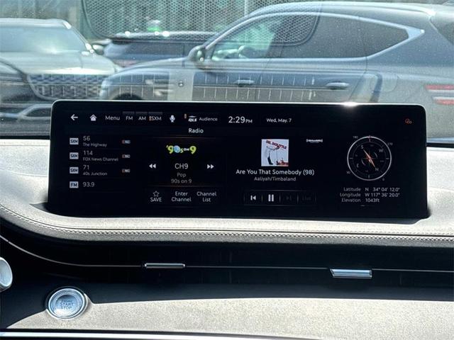 Photo of 2025 Vik Black Genesis GV70