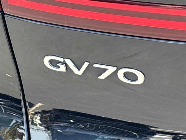 Photo of 2025 Vik Black Genesis GV70