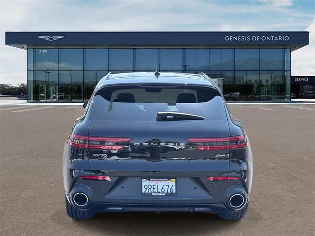 Photo of 2025 Vik Black Genesis GV70