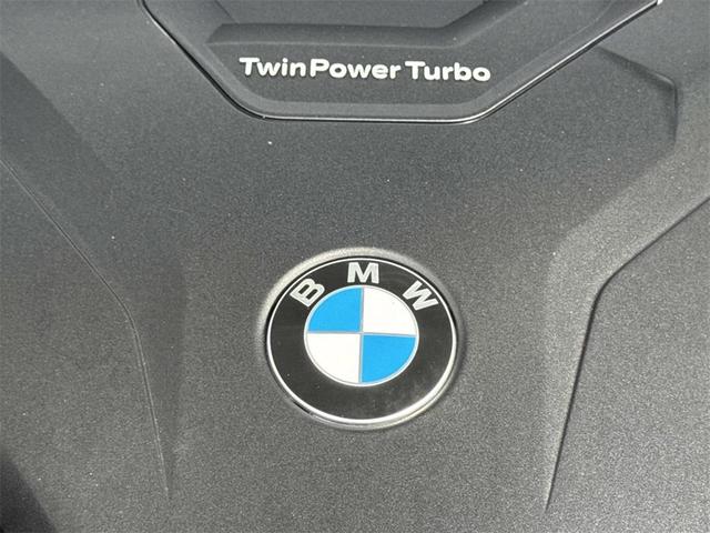 Photo of 2022 Mineral White Metallic BMW X3